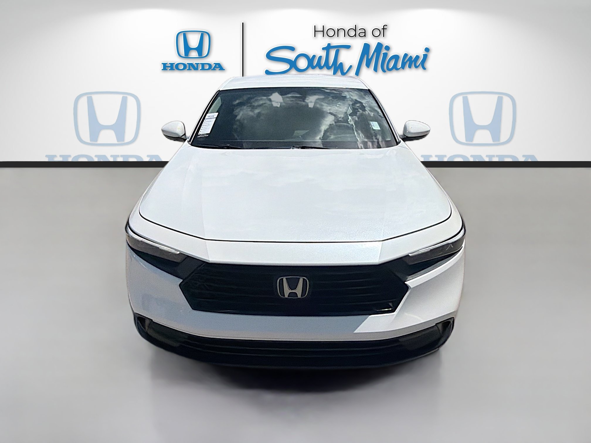 Used 2023 Honda Accord LX image 2