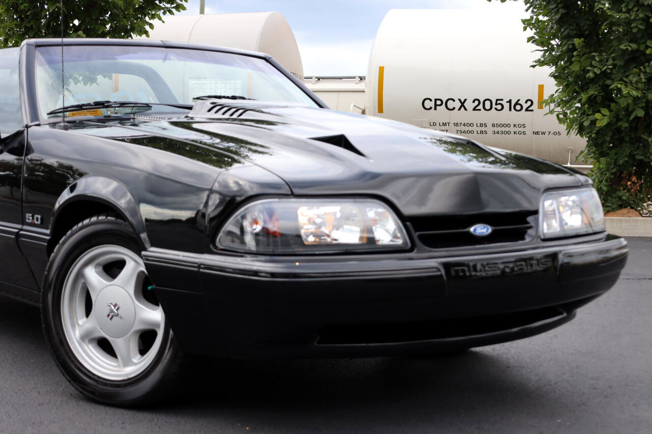 Used 1993 Ford Mustang LX image 5