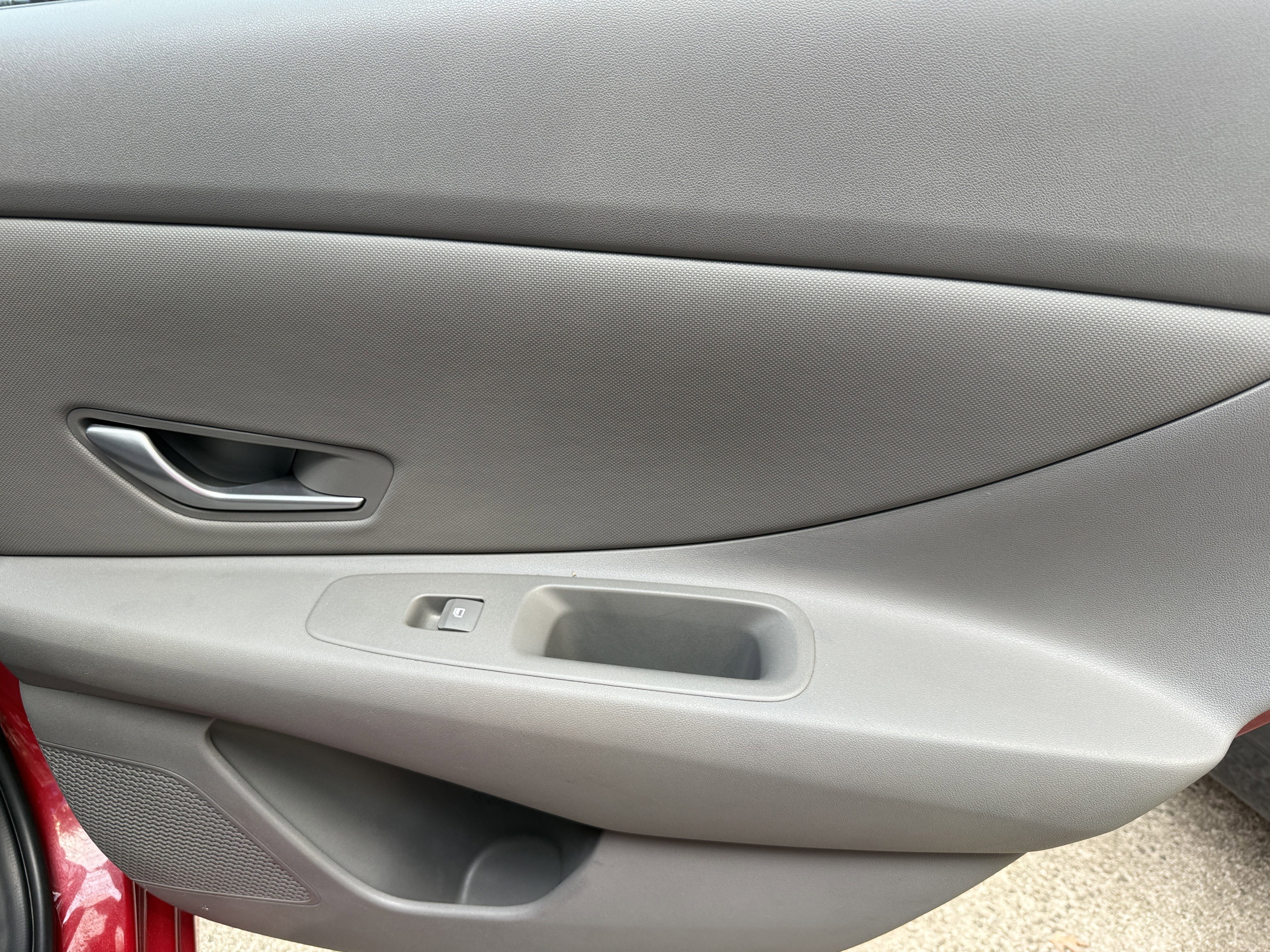 Used 2022 Hyundai Elantra SEL w/ Convenience Package FWD image 17