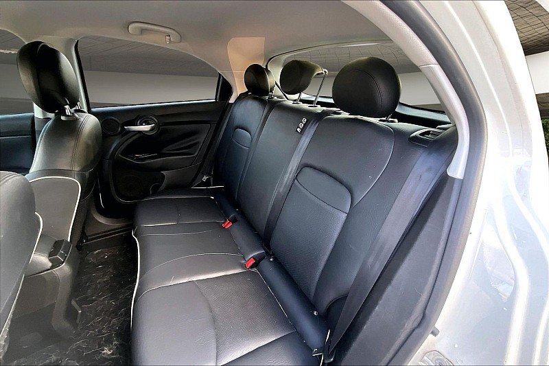 Used 2018 FIAT 500X Trekking FWD image 19