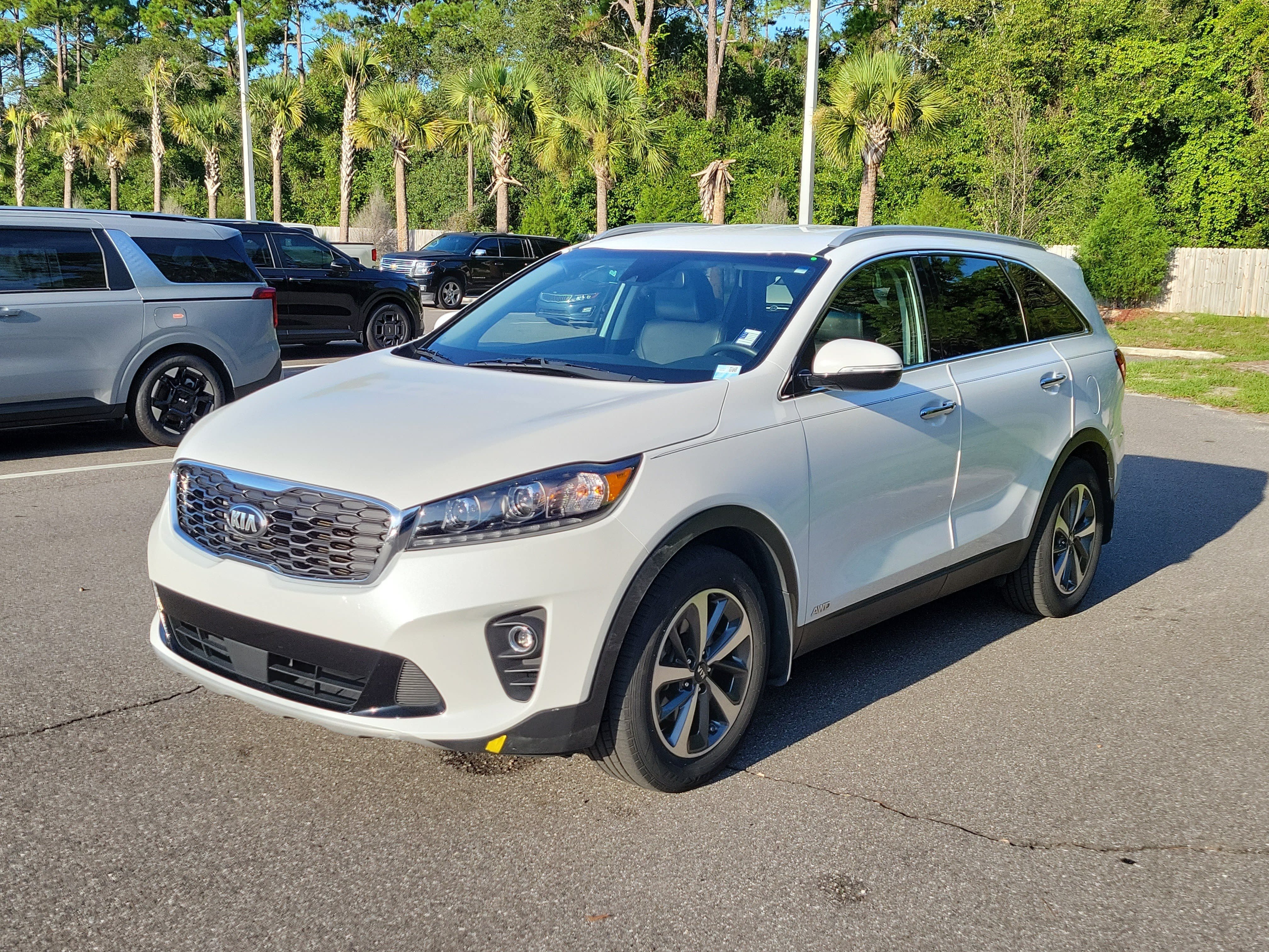 Used 2019 Kia Sorento EX AWD/4WD image 3
