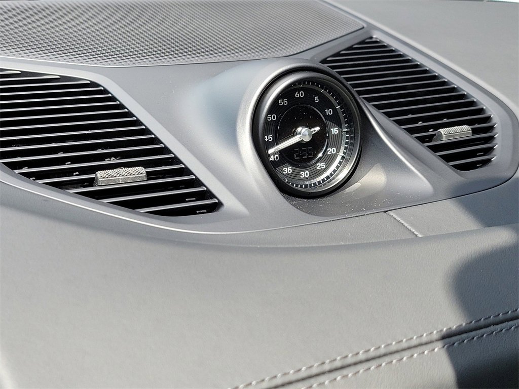 New 2025 Porsche Cayenne S image 31