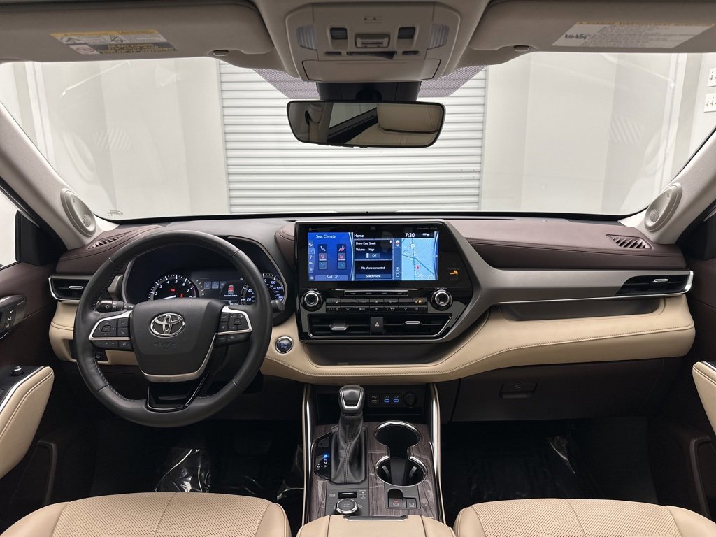 Used 2022 Toyota Highlander Limited image 19