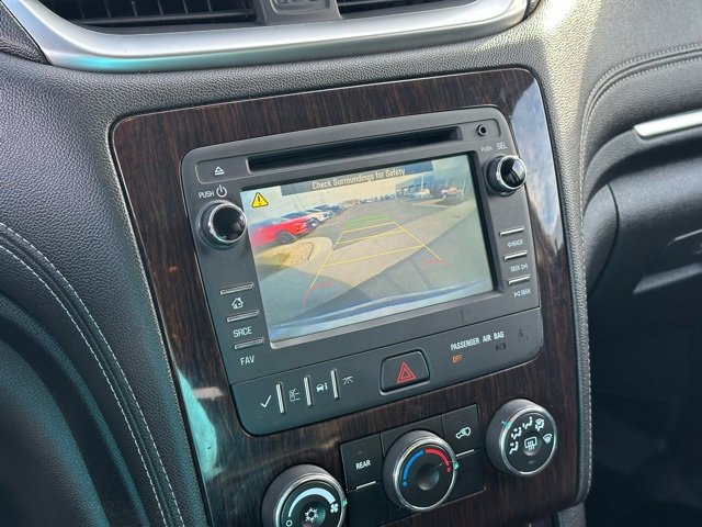 Used 2017 Chevrolet Traverse LT w/ Style and Technology Package image 8