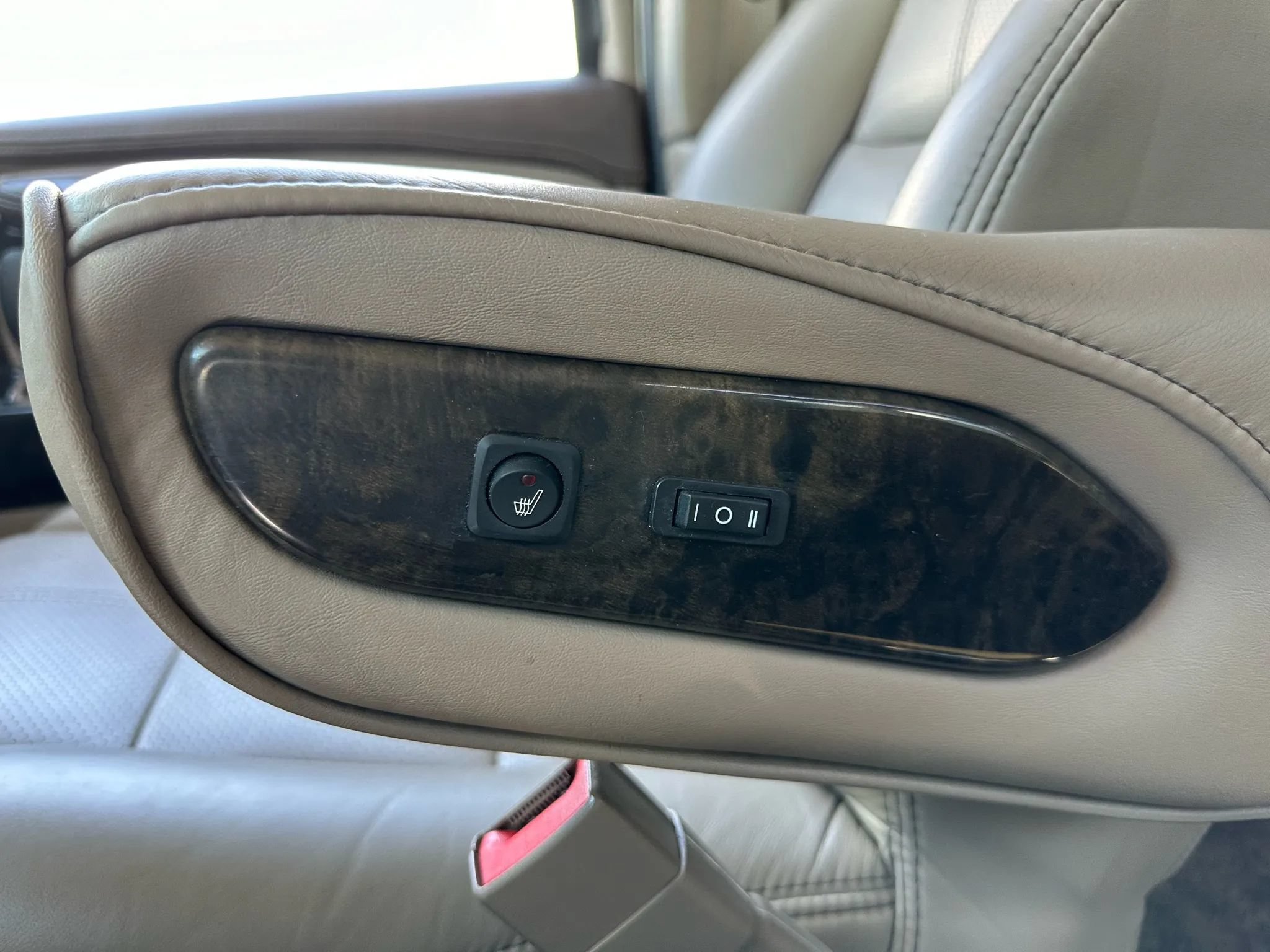 Used 2015 Chevrolet Express 2500 Extended RWD image 15