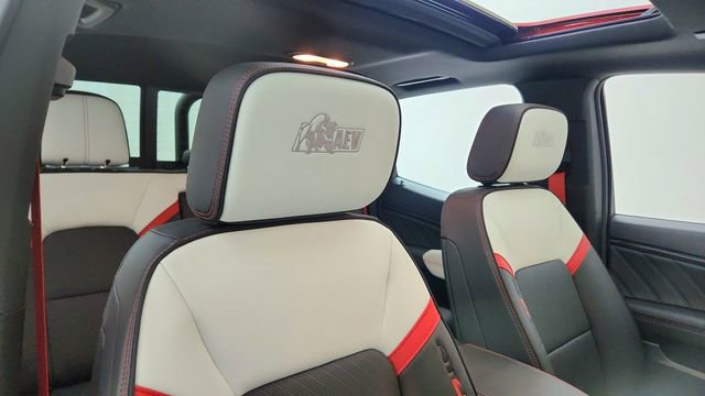 Used 2024 GMC Canyon AT4X w/ AT4X AEV Edition AWD/4WD image 23