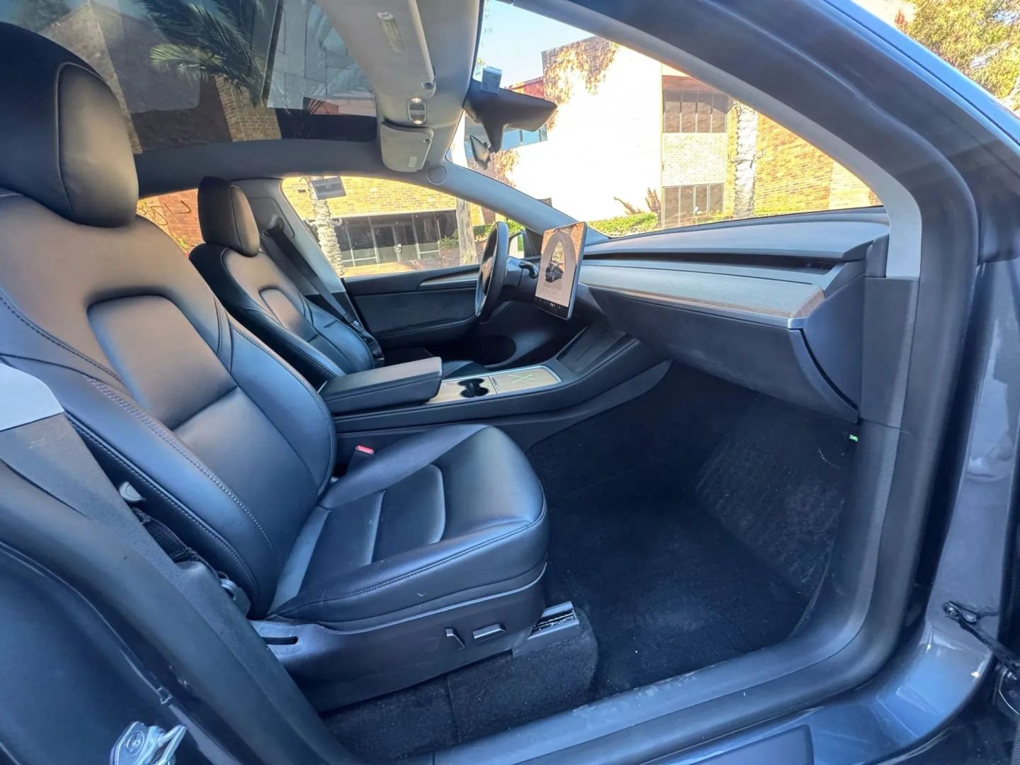 Used 2022 Tesla Model Y Performance AWD/4WD image 11
