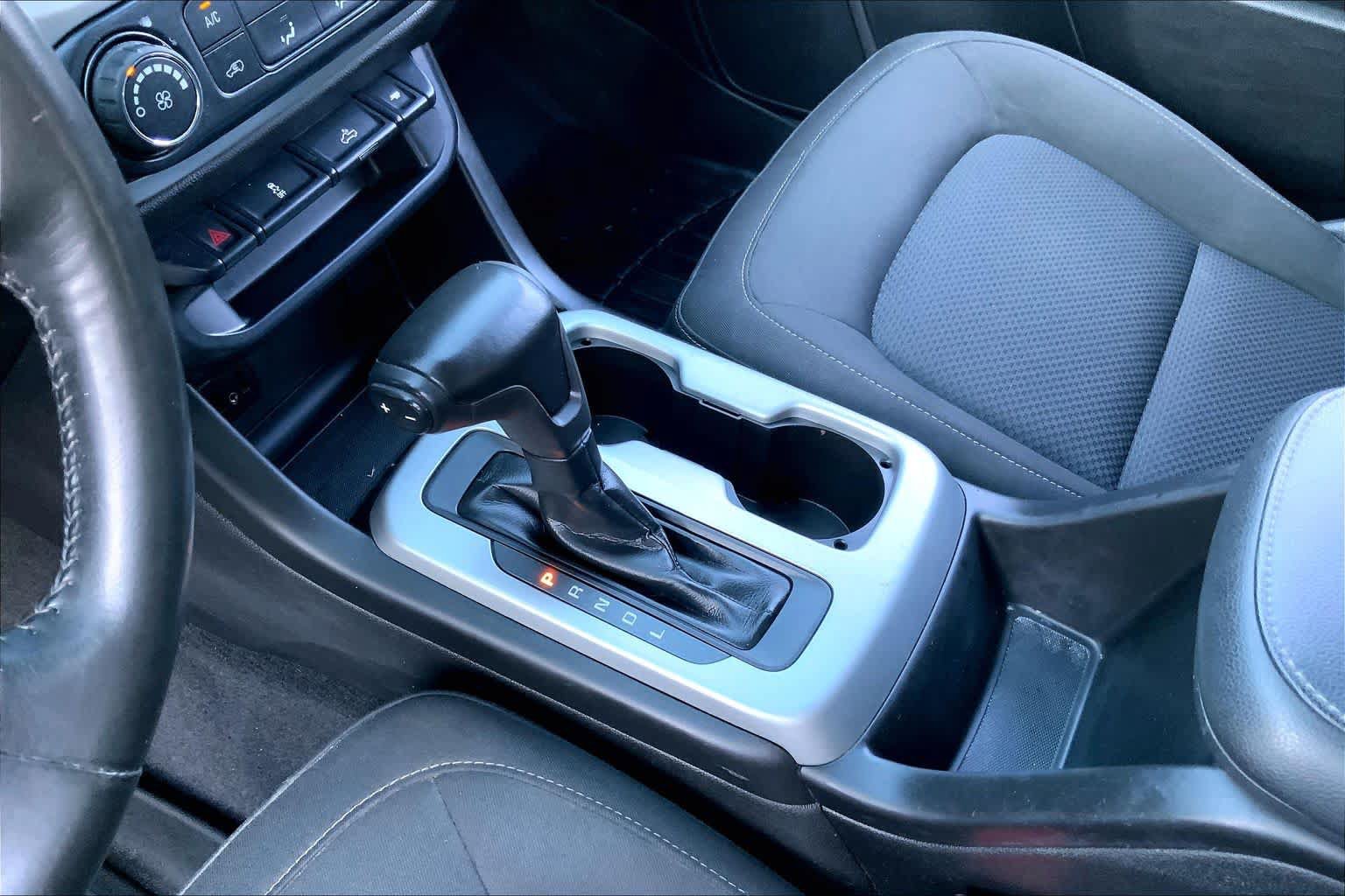 Used 2019 Chevrolet Colorado LT AWD/4WD image 17