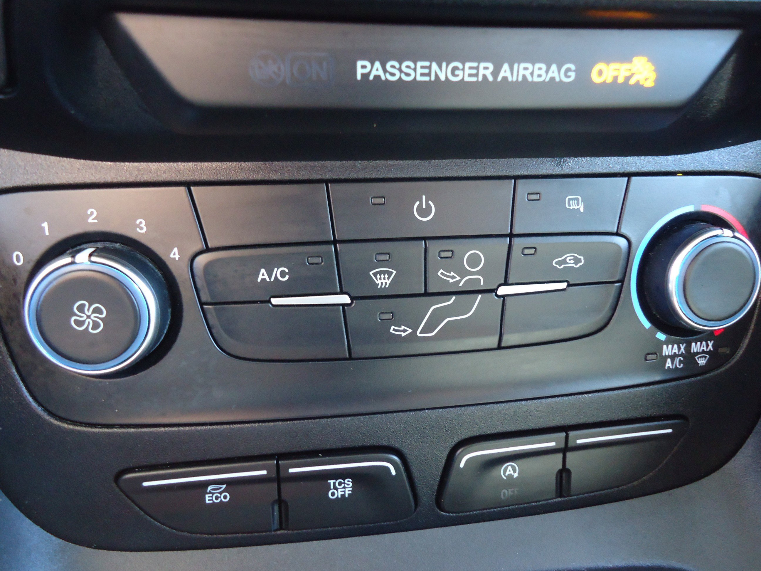 Used 2020 Ford Transit Connect XLT FWD image 17