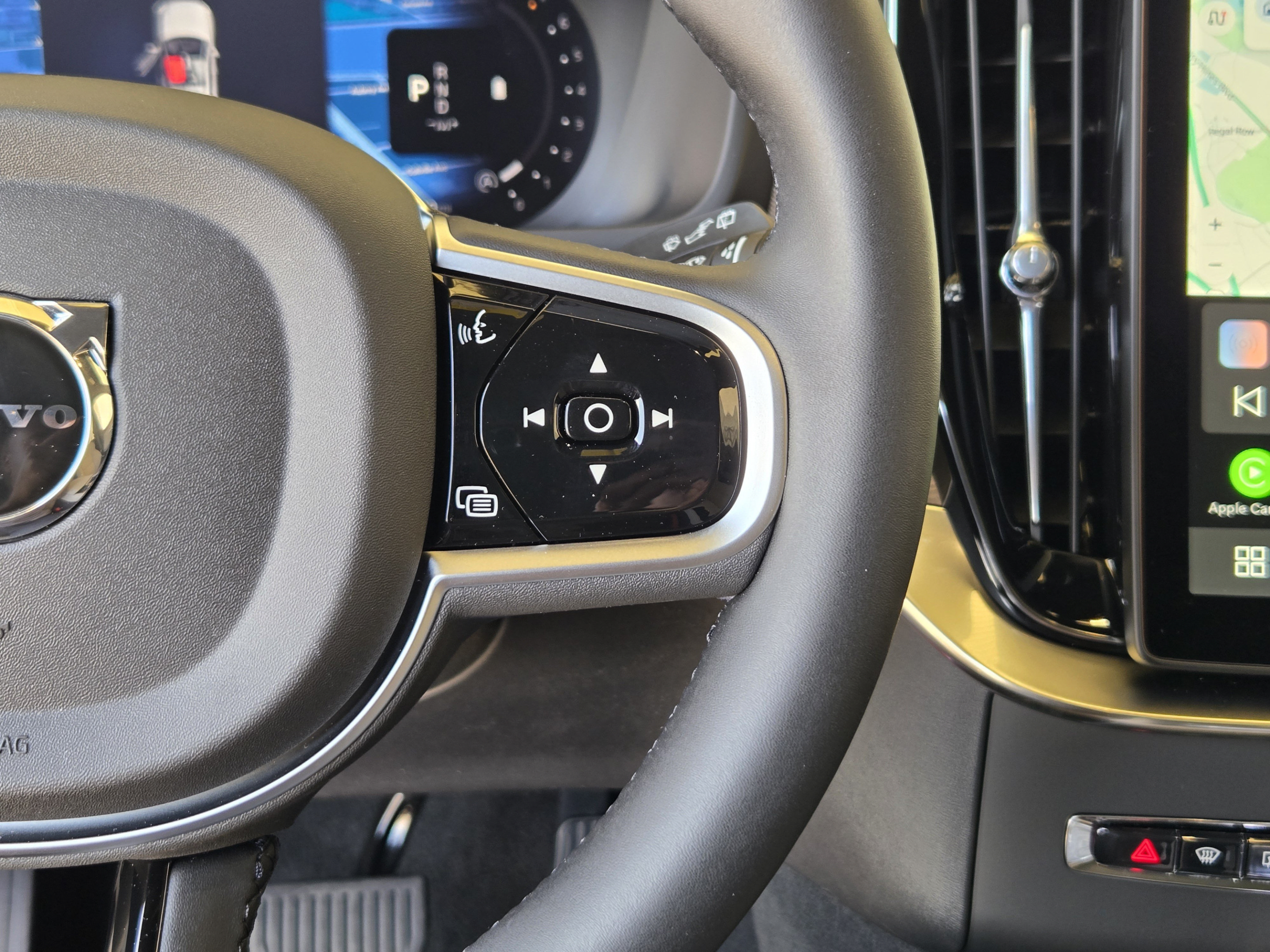 New 2026 Volvo XC90 B5 Core AWD/4WD image 24