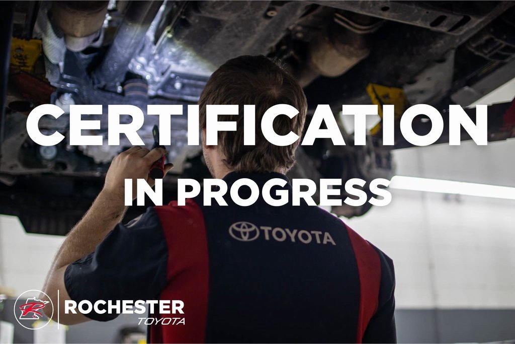 Used 2024 Toyota RAV4 XLE image 5