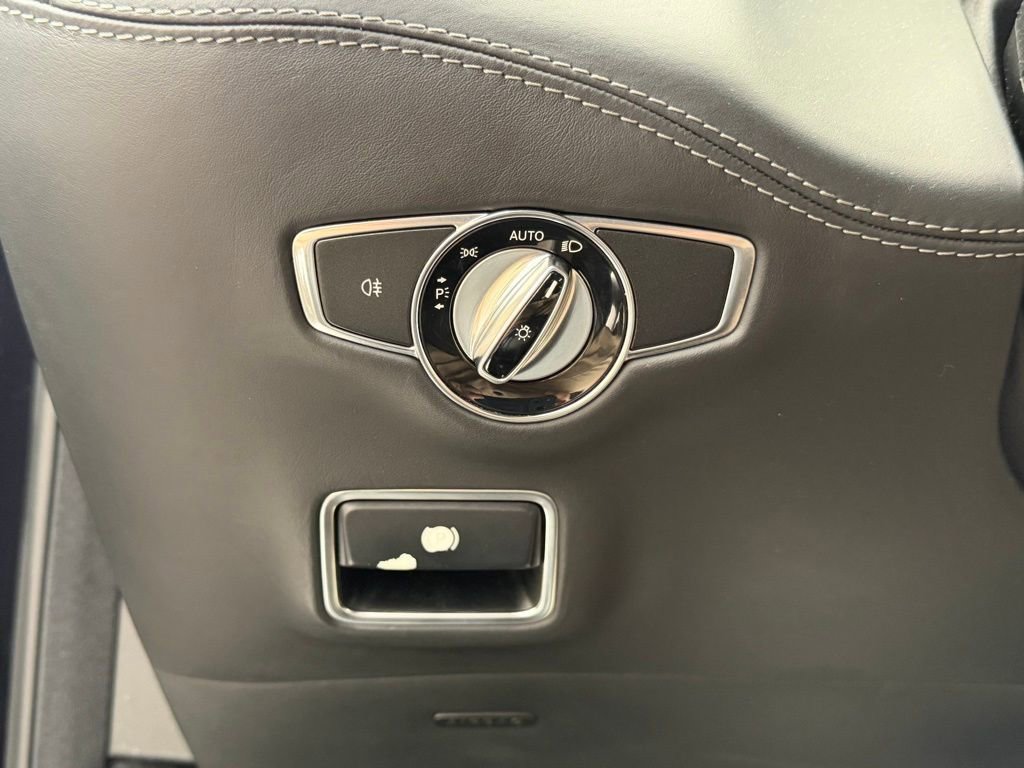 Used 2015 Mercedes-Benz S 550 4MATIC Coupe image 28