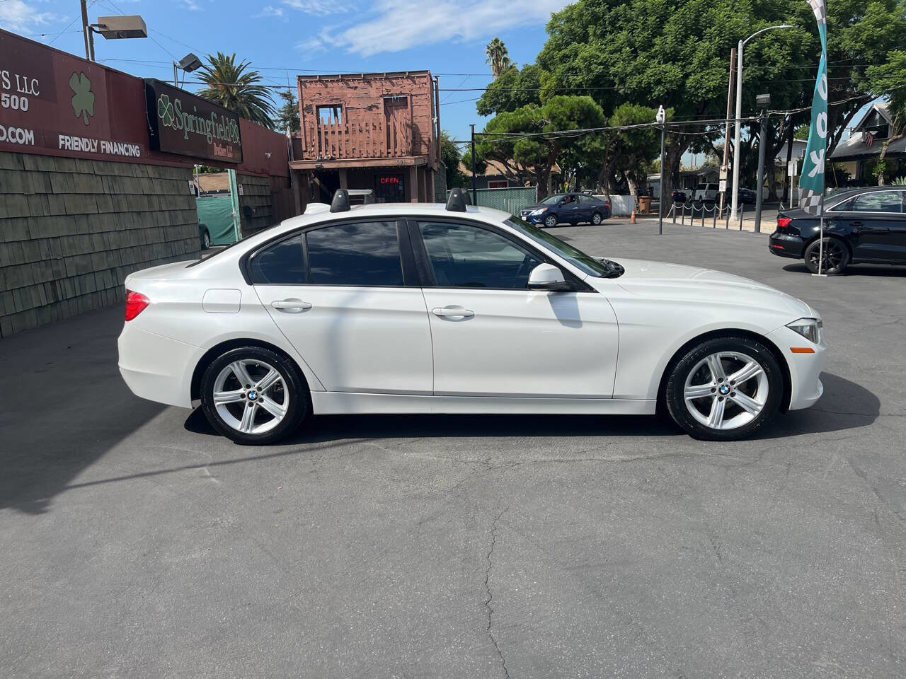 Used 2015 BMW 320i Sedan image 4