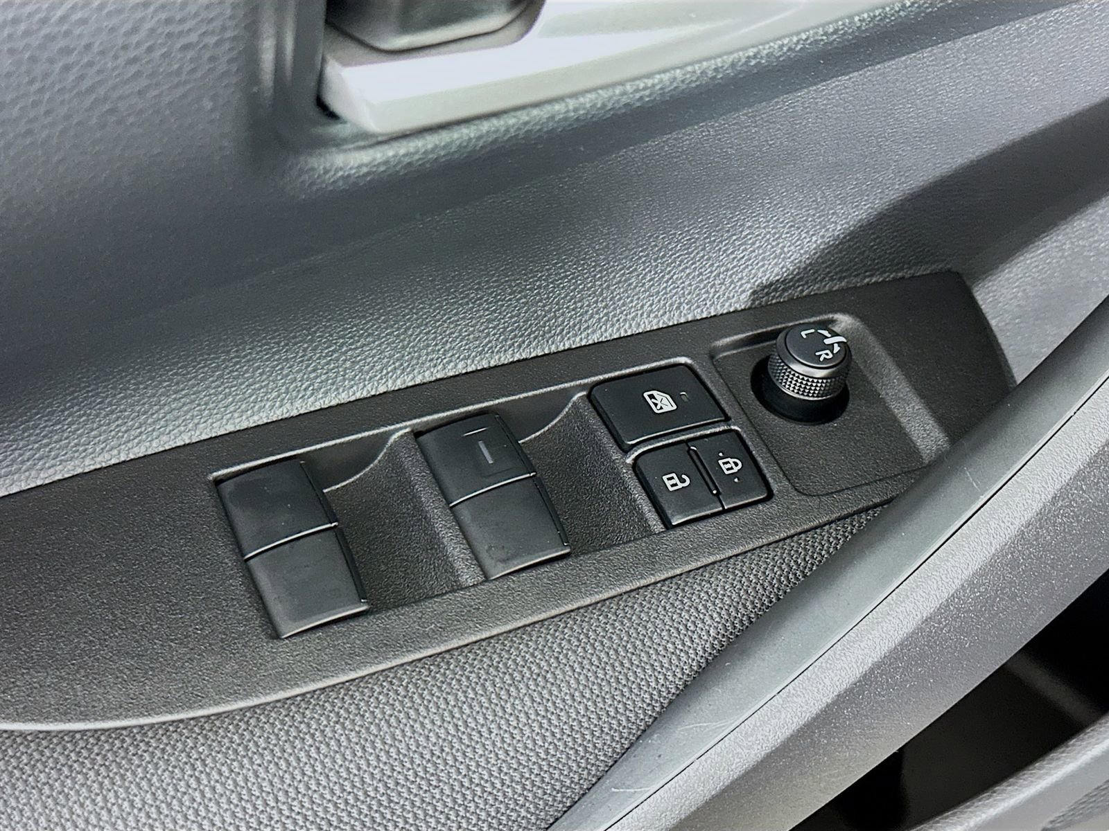 Certified 2026 Toyota Corolla SE w/ SE Package image 18