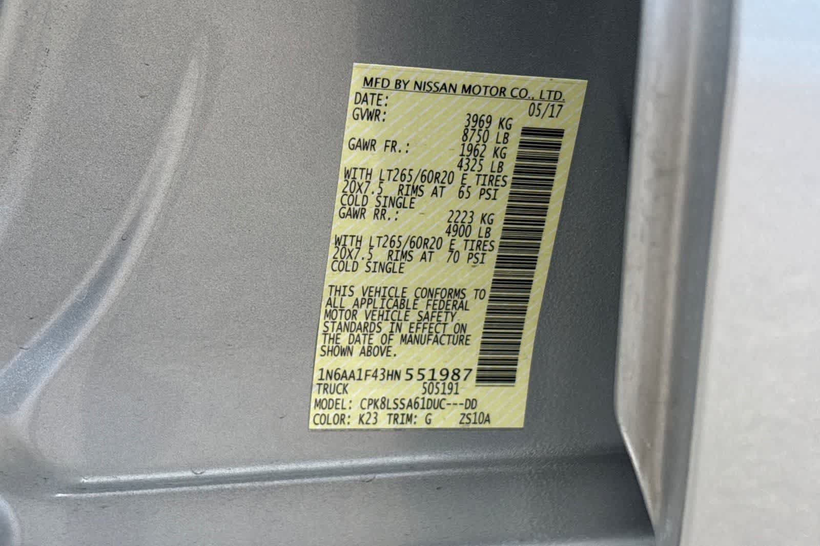 Used 2017 Nissan Titan SV AWD/4WD image 25