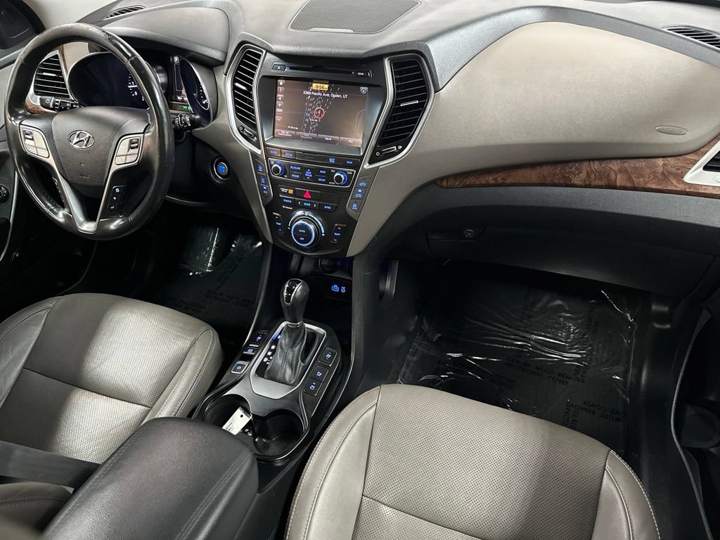 Used 2017 Hyundai Santa Fe Limited AWD/4WD image 12