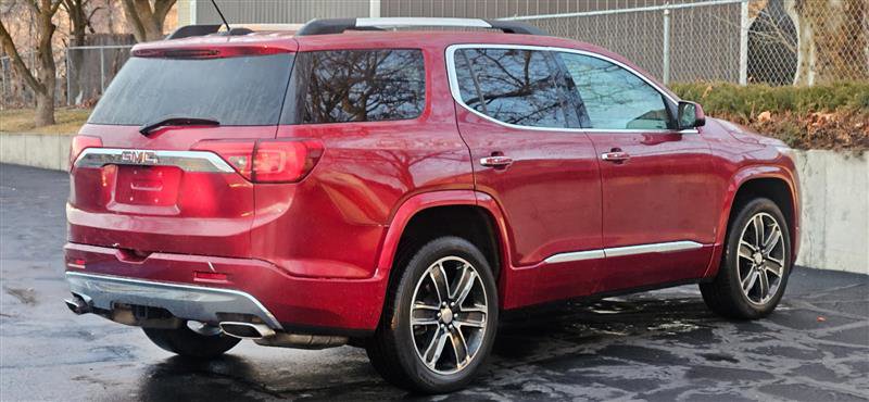 Used 2019 GMC Acadia Denali w/ LPO, Floor Liner Package image 5