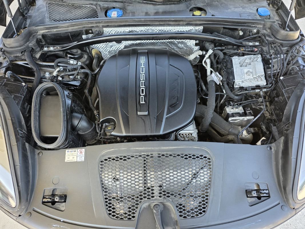 Used 2019 Porsche Macan image 33