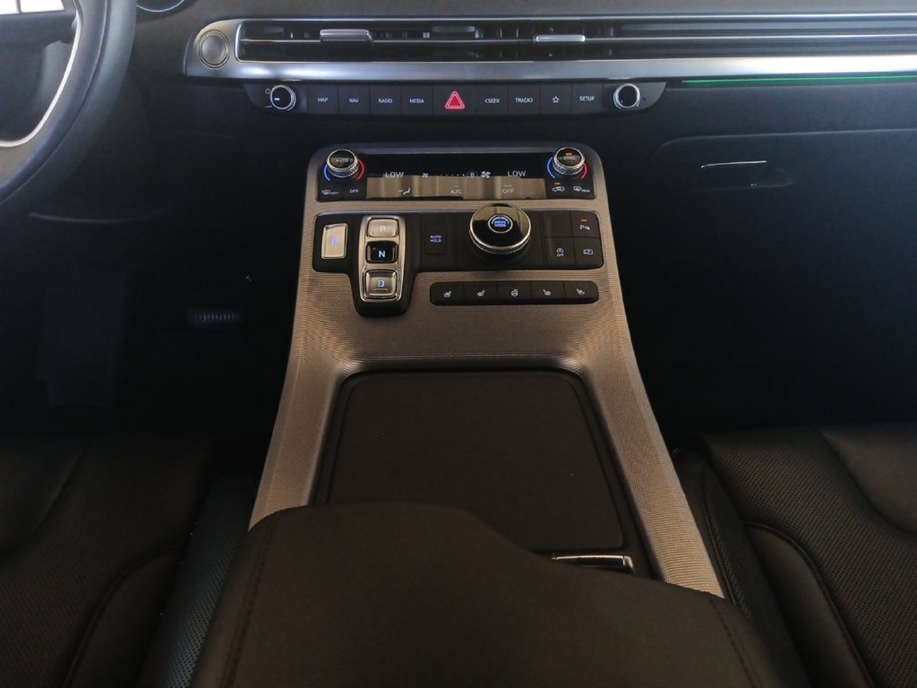 Used 2025 Hyundai Palisade Calligraphy FWD image 11