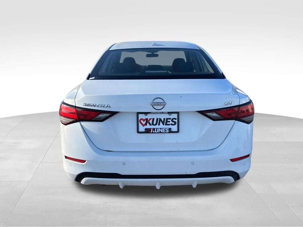 Used 2024 Nissan Sentra SV FWD image 8