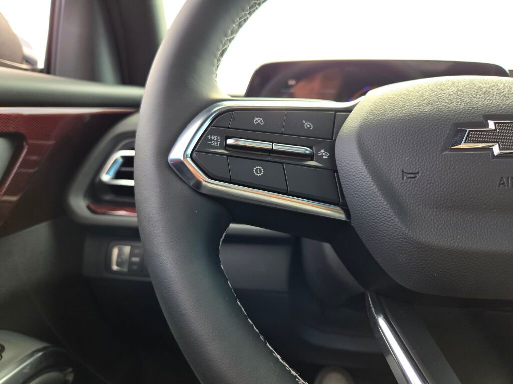 New 2026 Chevrolet Traverse Z71 w/ Driver Confidence Package image 31