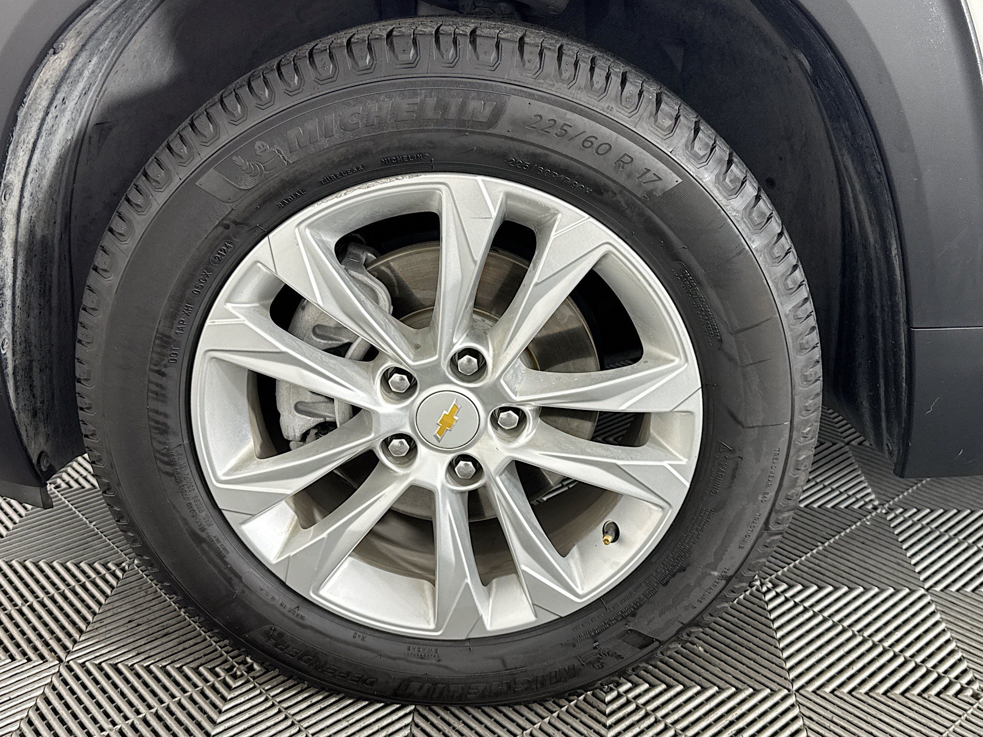 Used 2022 Chevrolet TrailBlazer LS AWD/4WD image 35
