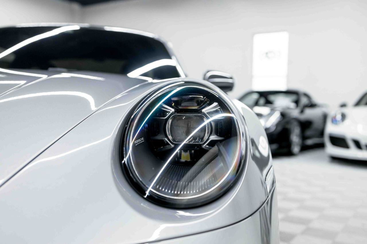 Used 2023 Porsche 911 Carrera T RWD image 15