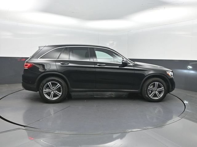 Used 2021 Mercedes-Benz GLC 300 4MATIC w/ Premium Package image 35