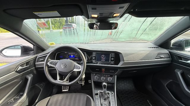 Used 2024 Volkswagen Jetta Sport FWD image 29