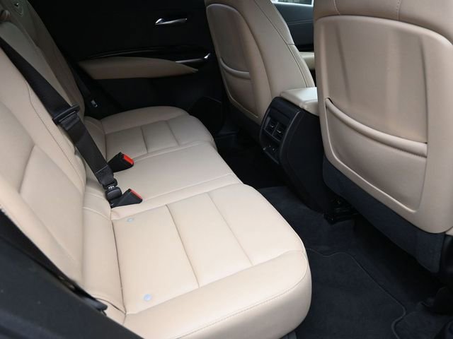 Used 2024 Cadillac XT4 Luxury w/ Cold Weather Package AWD/4WD image 17