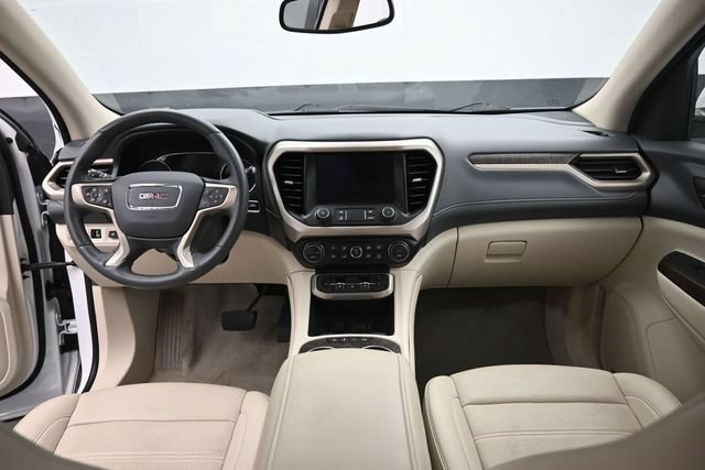 Used 2023 GMC Acadia Denali AWD/4WD image 18