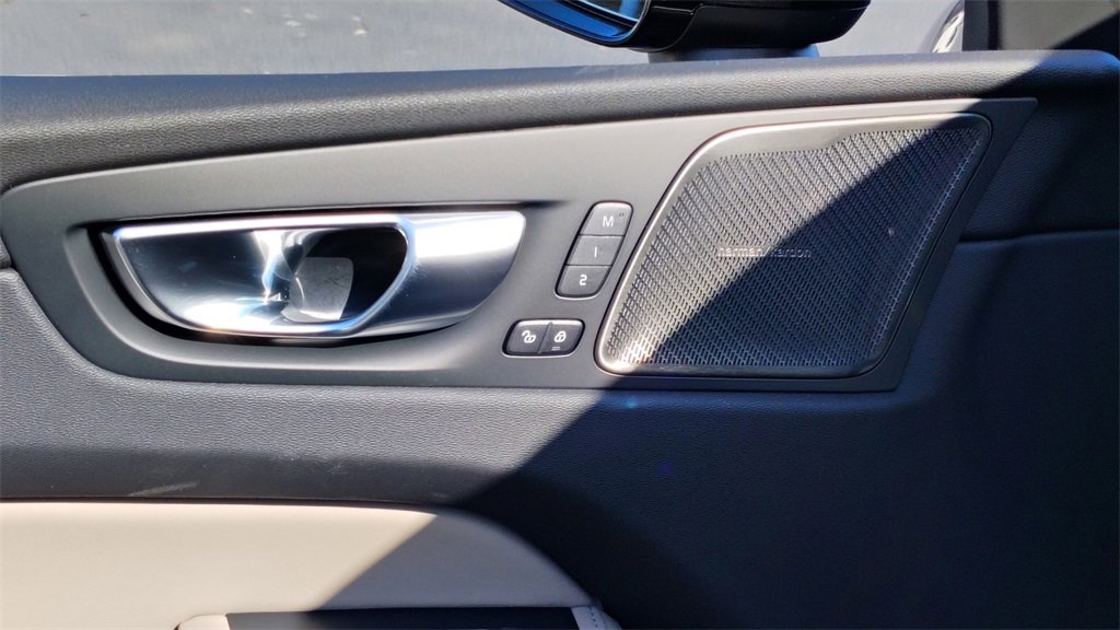 New 2026 Volvo XC60 B5 Plus w/ Protection Package Premier image 9