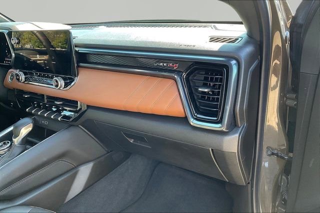 Used 2023 GMC Canyon AT4 image 18