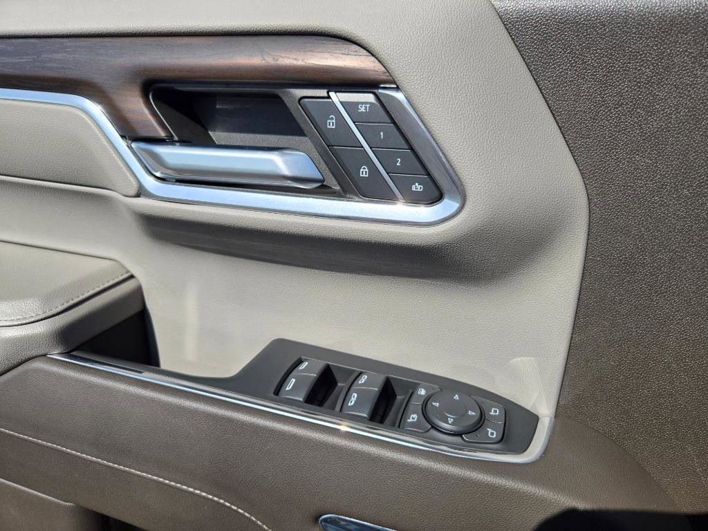 Used 2024 GMC Sierra 1500 SLT image 14