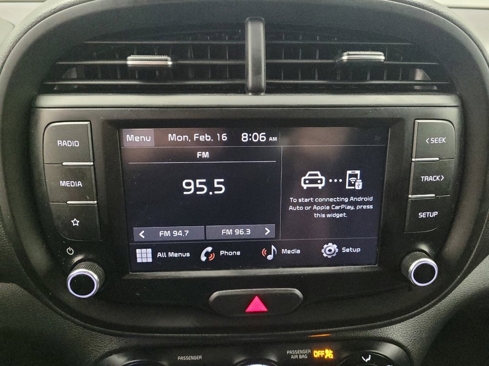 Used 2023 Kia Soul LX image 25