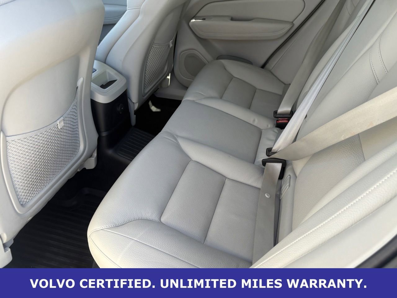Certified 2023 Volvo XC60 T8 Plus w/ Climate Package image 30