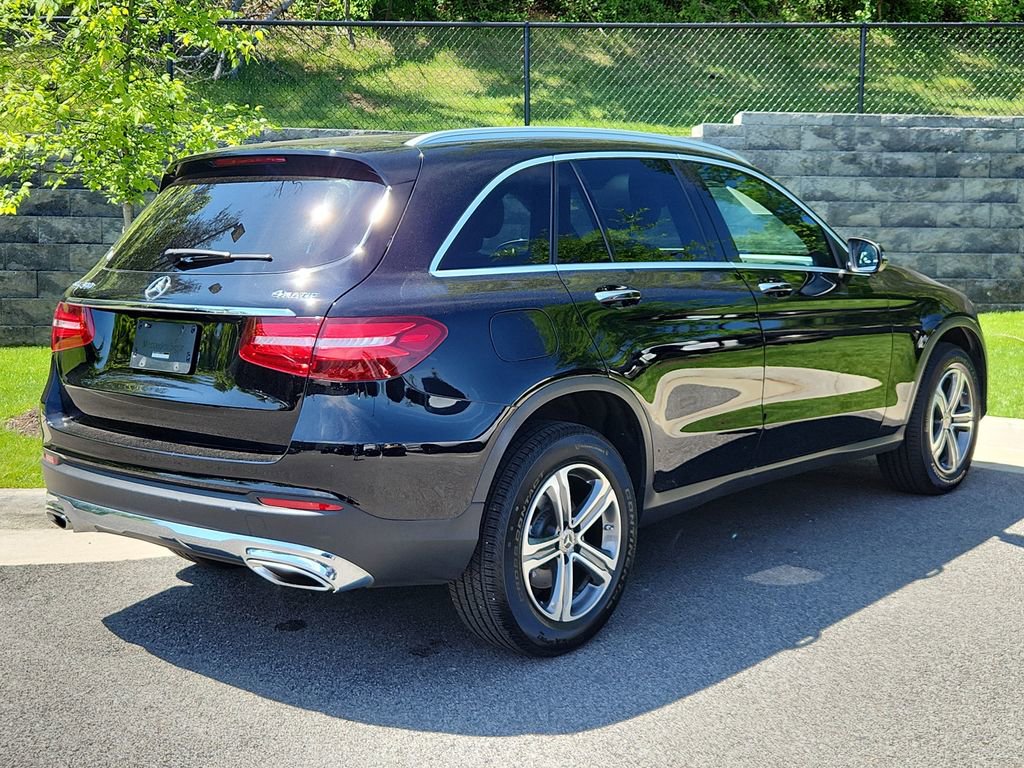 Used 2019 Mercedes-Benz GLC 300 4MATIC image 2