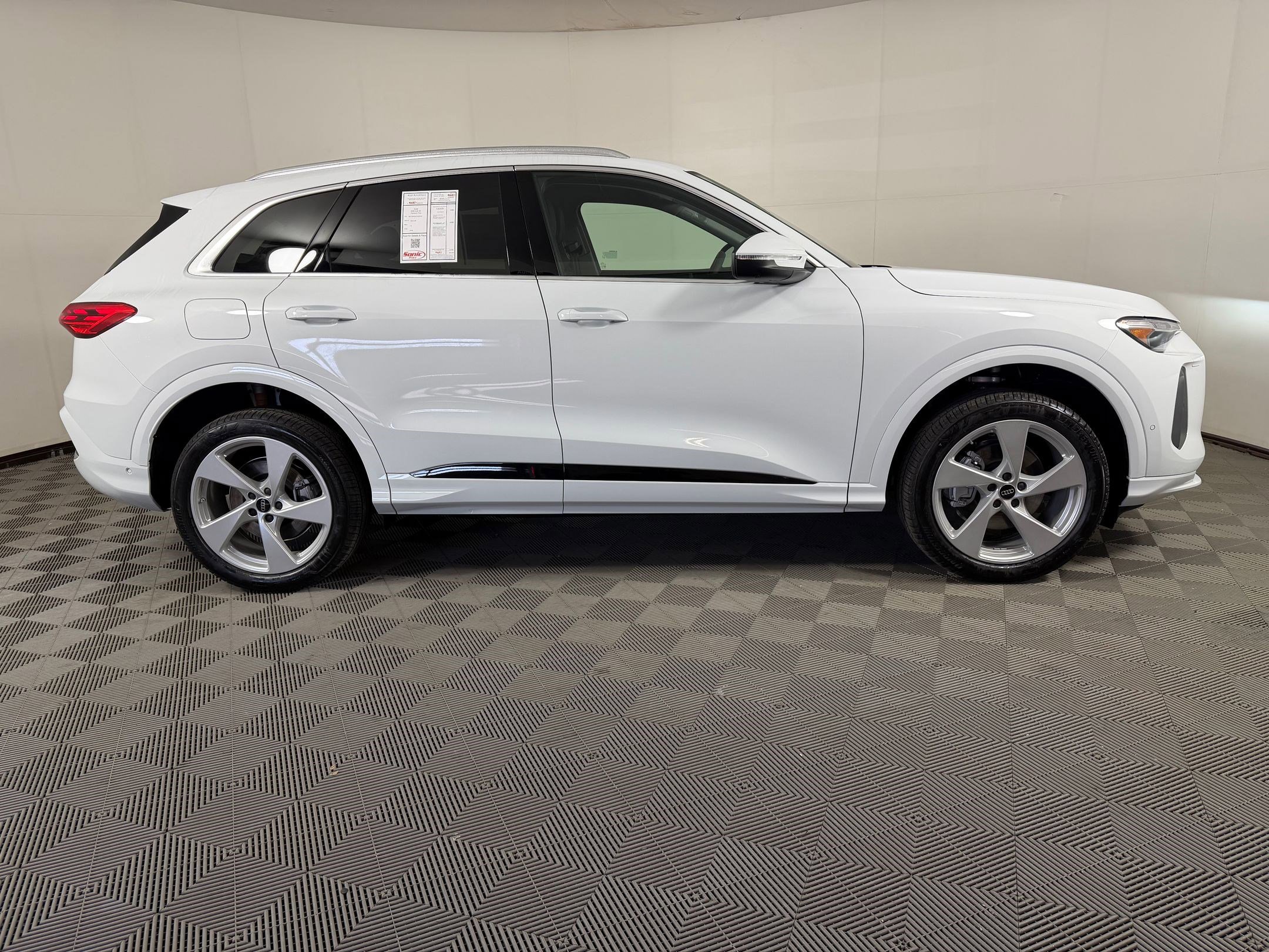 New 2026 Audi Q5 Premium Plus AWD/4WD image 8
