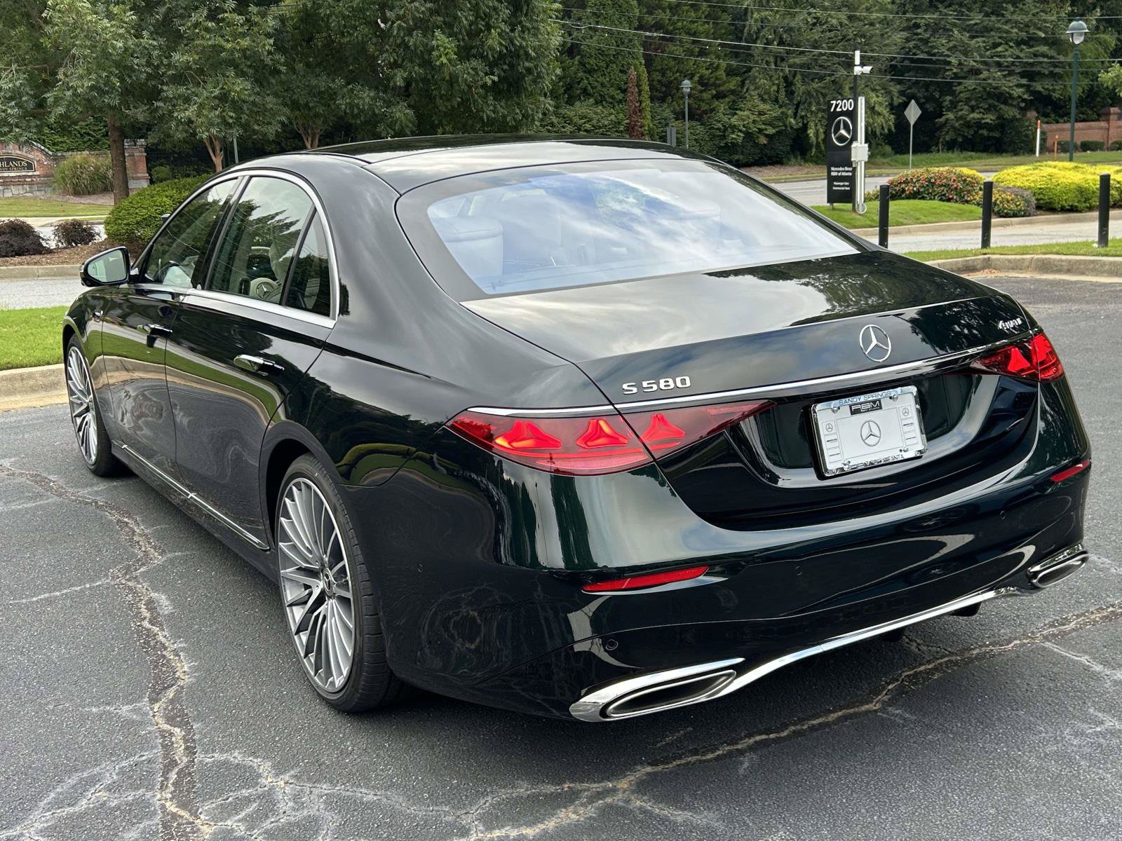 New 2027 Mercedes-Benz S 580 4MATIC Sedan image 11