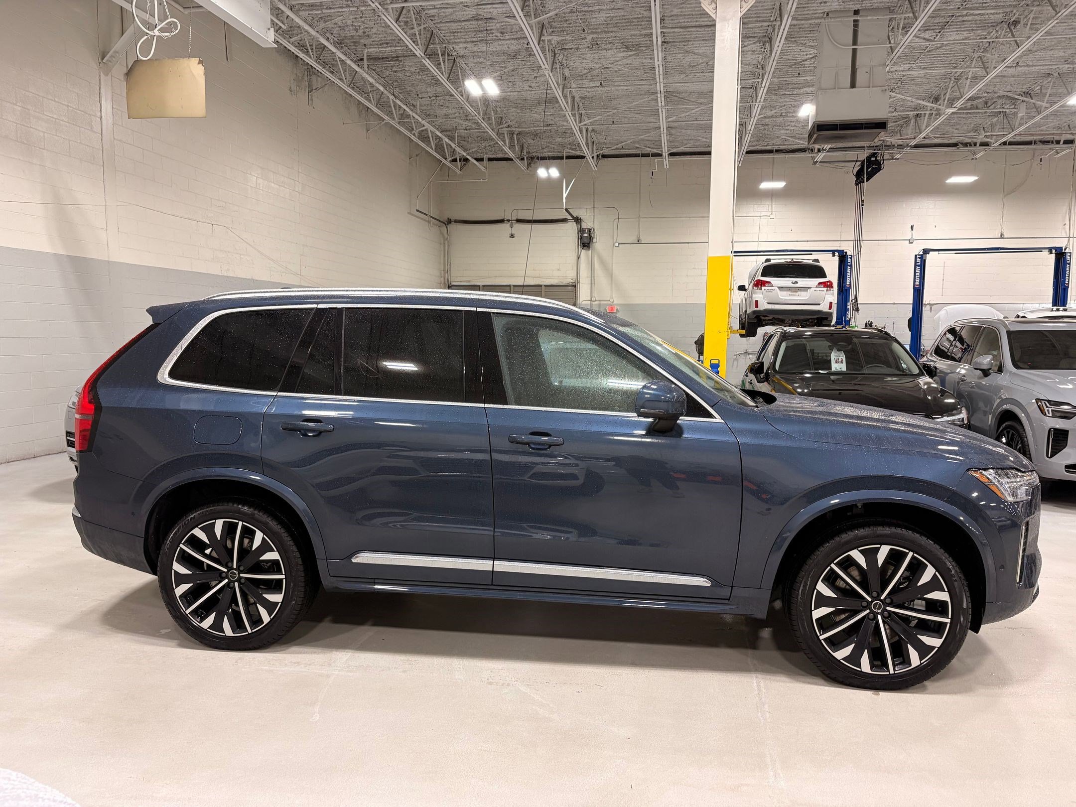 New 2026 Volvo XC90 T8 Plus image 8