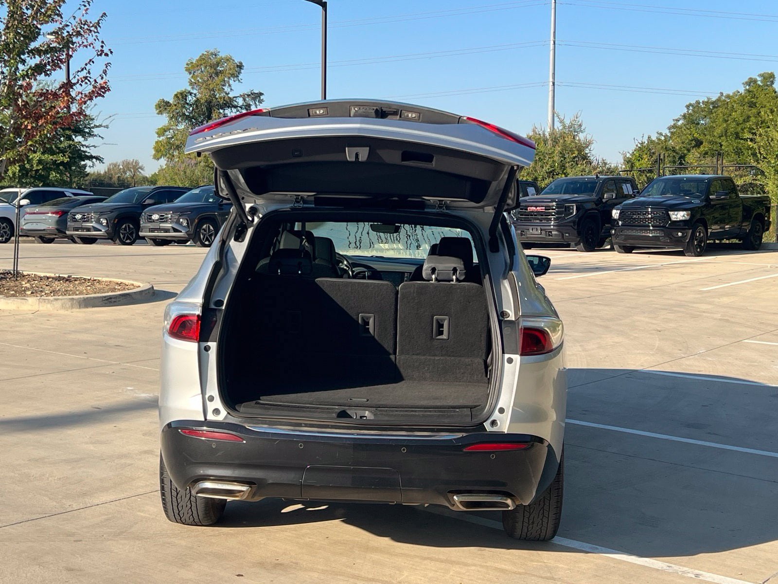 Used 2022 Buick Enclave Premium FWD image 14