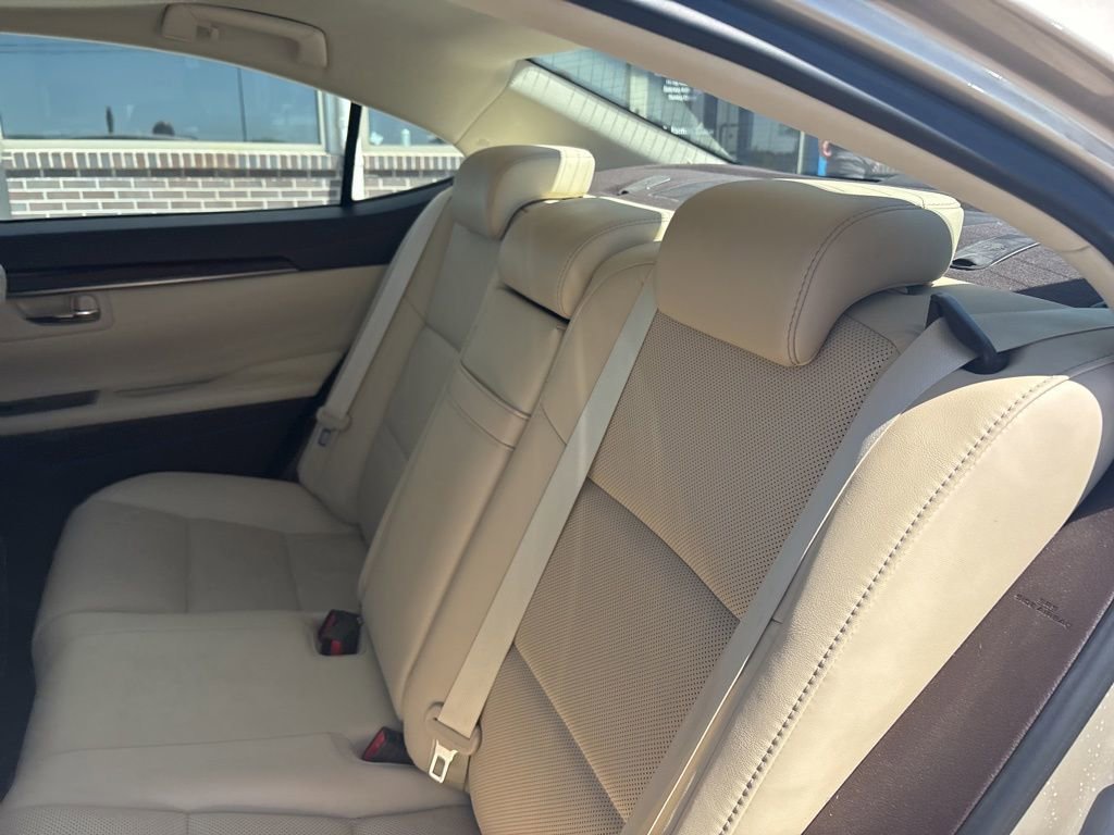 Used 2018 Lexus ES 350 w/ Premier Package FWD image 39