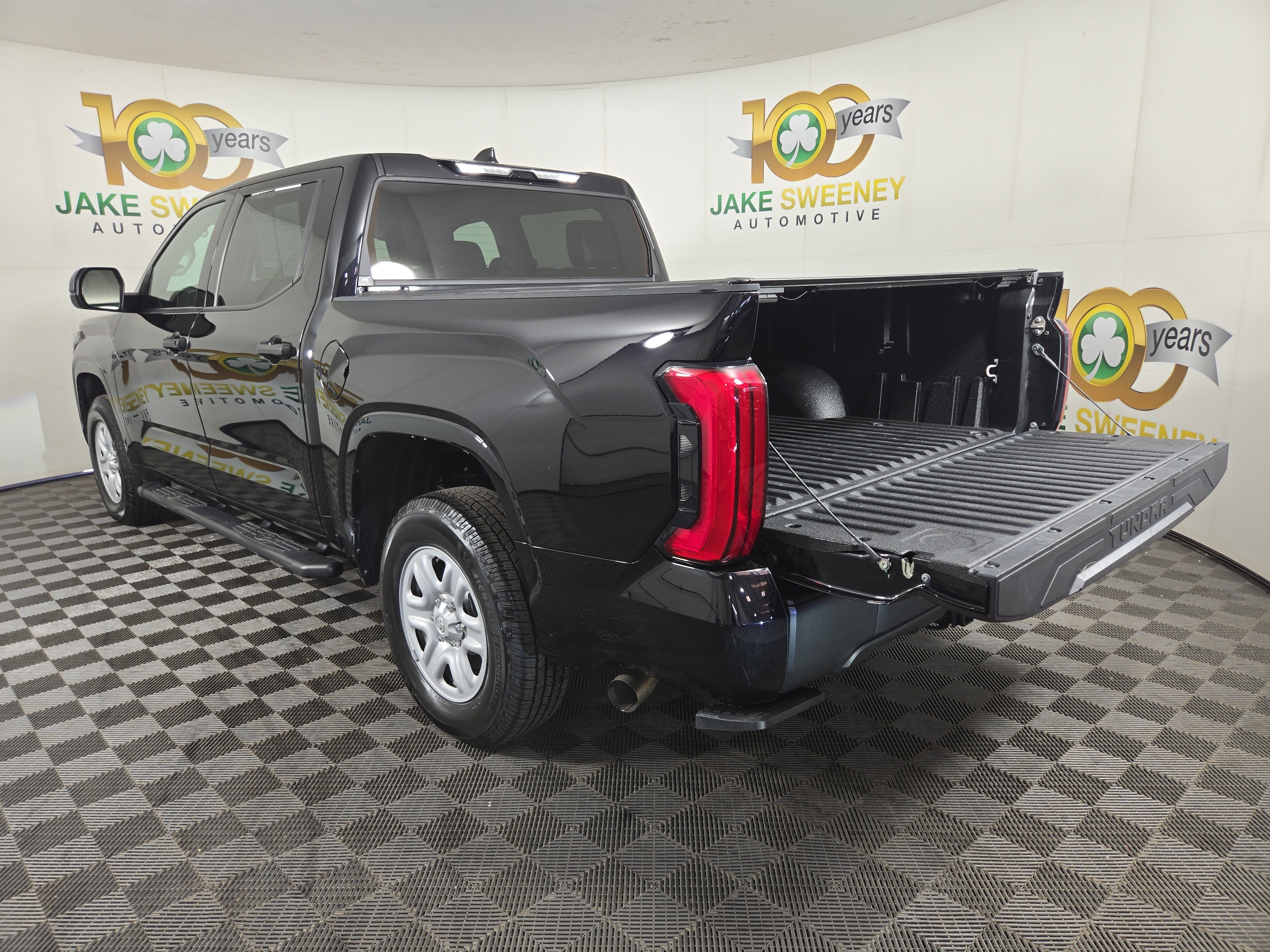 Used 2023 Toyota Tundra SR w/ SR Tow Package AWD/4WD image 31