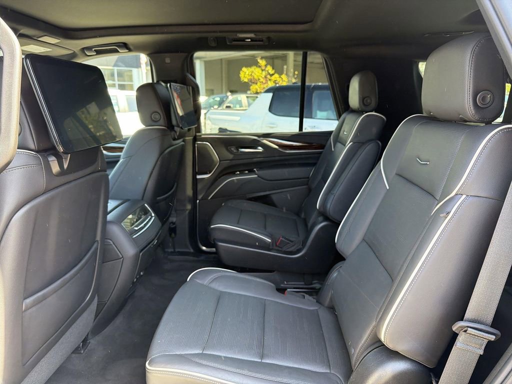 Certified 2023 Cadillac Escalade Premium Luxury image 26
