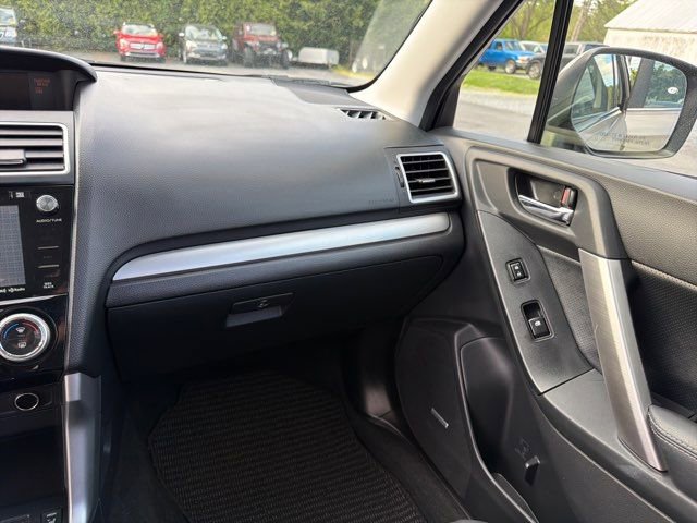 Used 2016 Subaru Forester 2.5i Touring w/ Eyesight & Navigation System AWD/4WD image 30