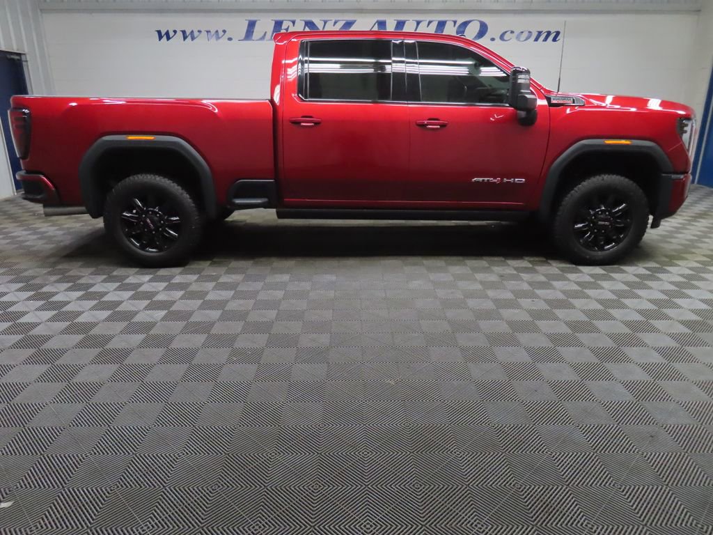 Used 2025 GMC Sierra 3500 AT4 w/ AT4 Premium Plus Package image 2