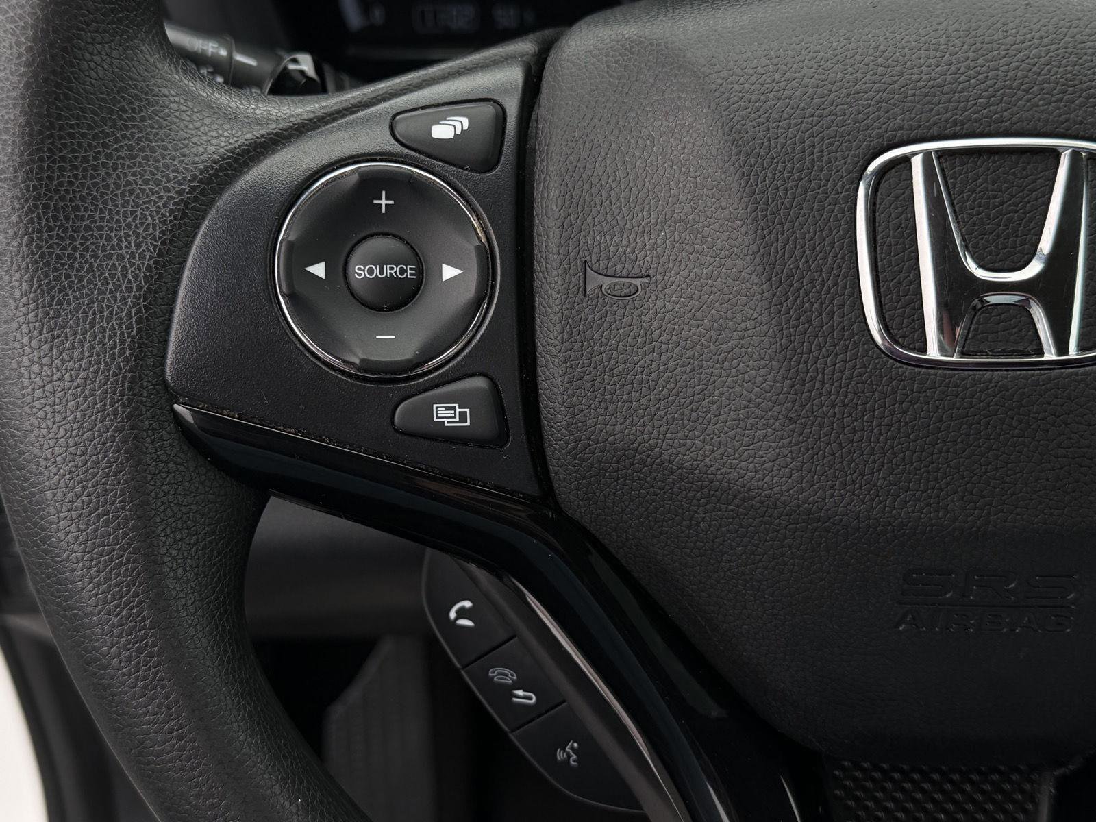 Used 2022 Honda HR-V EX image 16