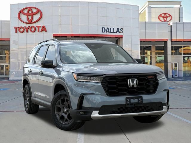 Used 2025 Honda Pilot TrailSport