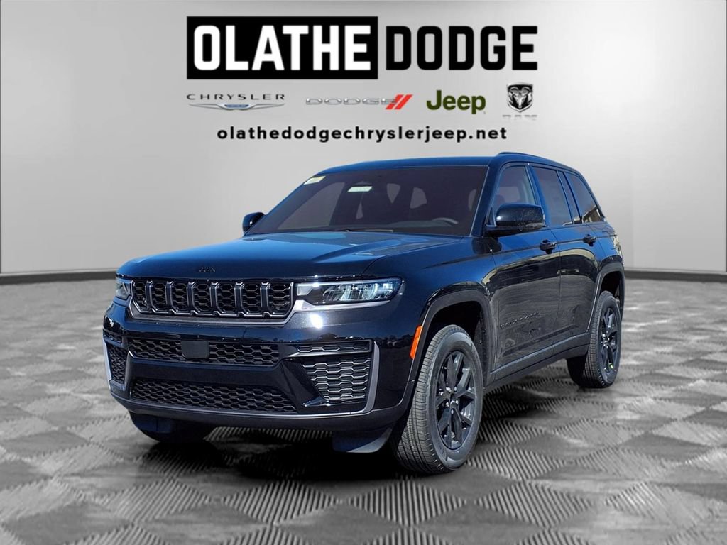 New 2026 Jeep Grand Cherokee Altitude AWD/4WD image 1