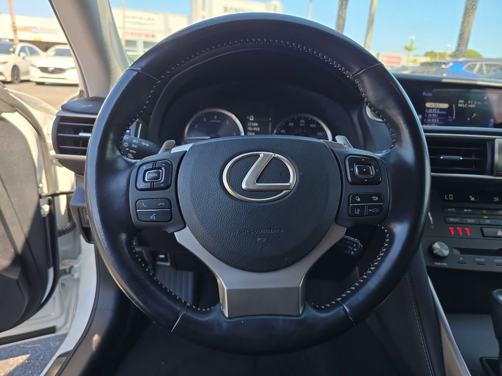 Used 2020 Lexus IS 300 image 16